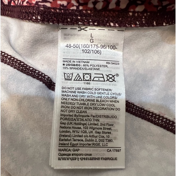 GAP Fit Capri Leggings Mini Cheetah Print Large - Picture 3 of 8